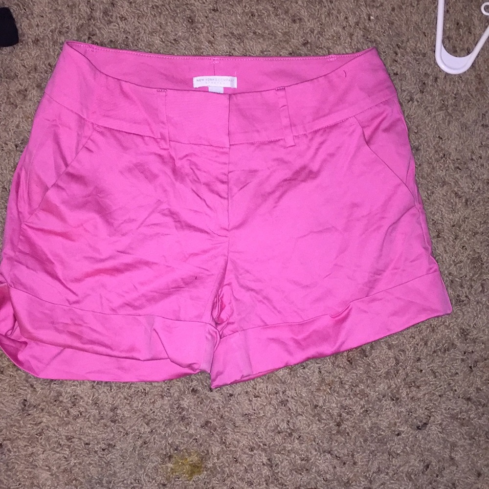 pink shorts